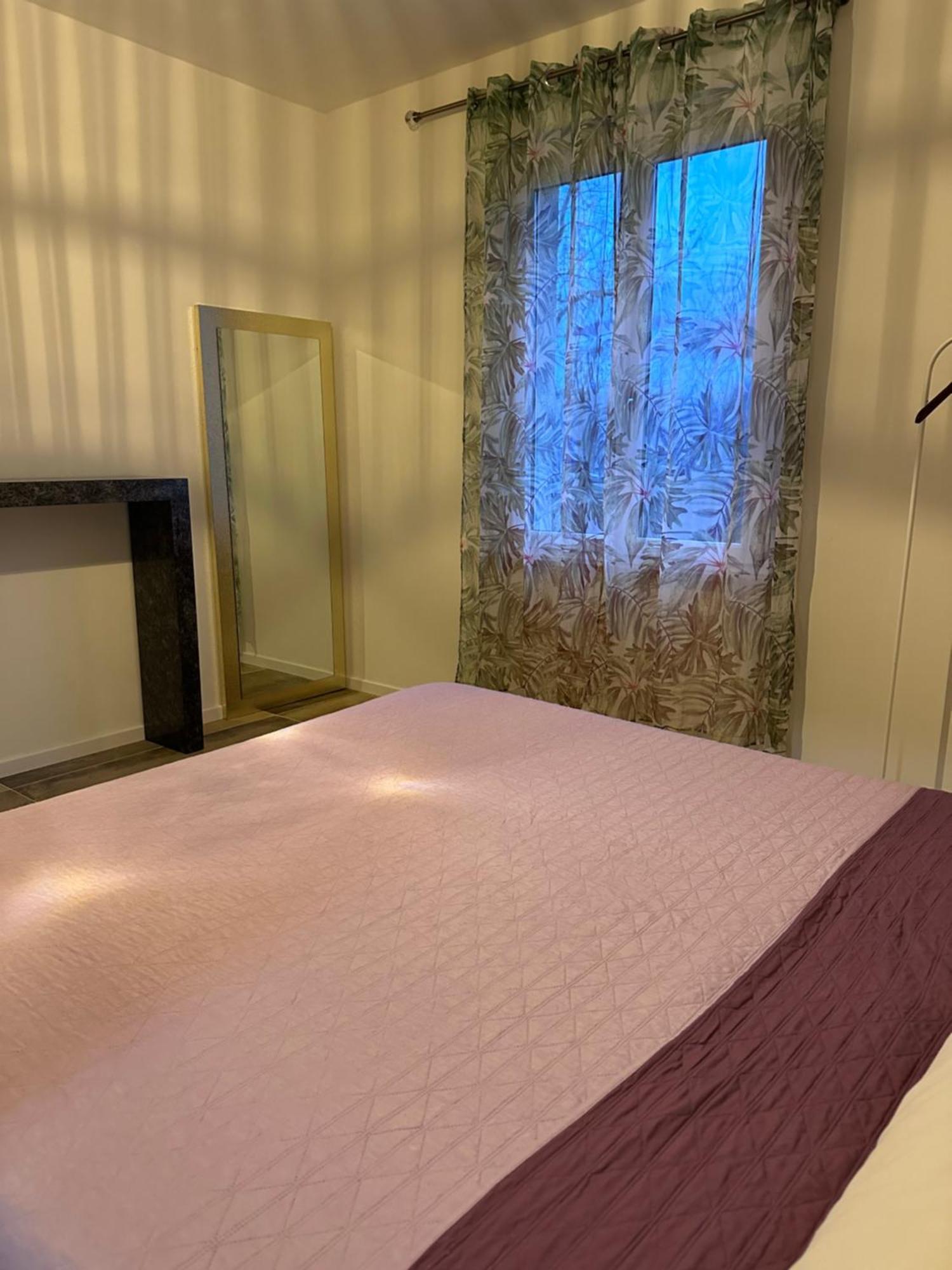 Vacabruz Apartment Besano Bagian luar foto